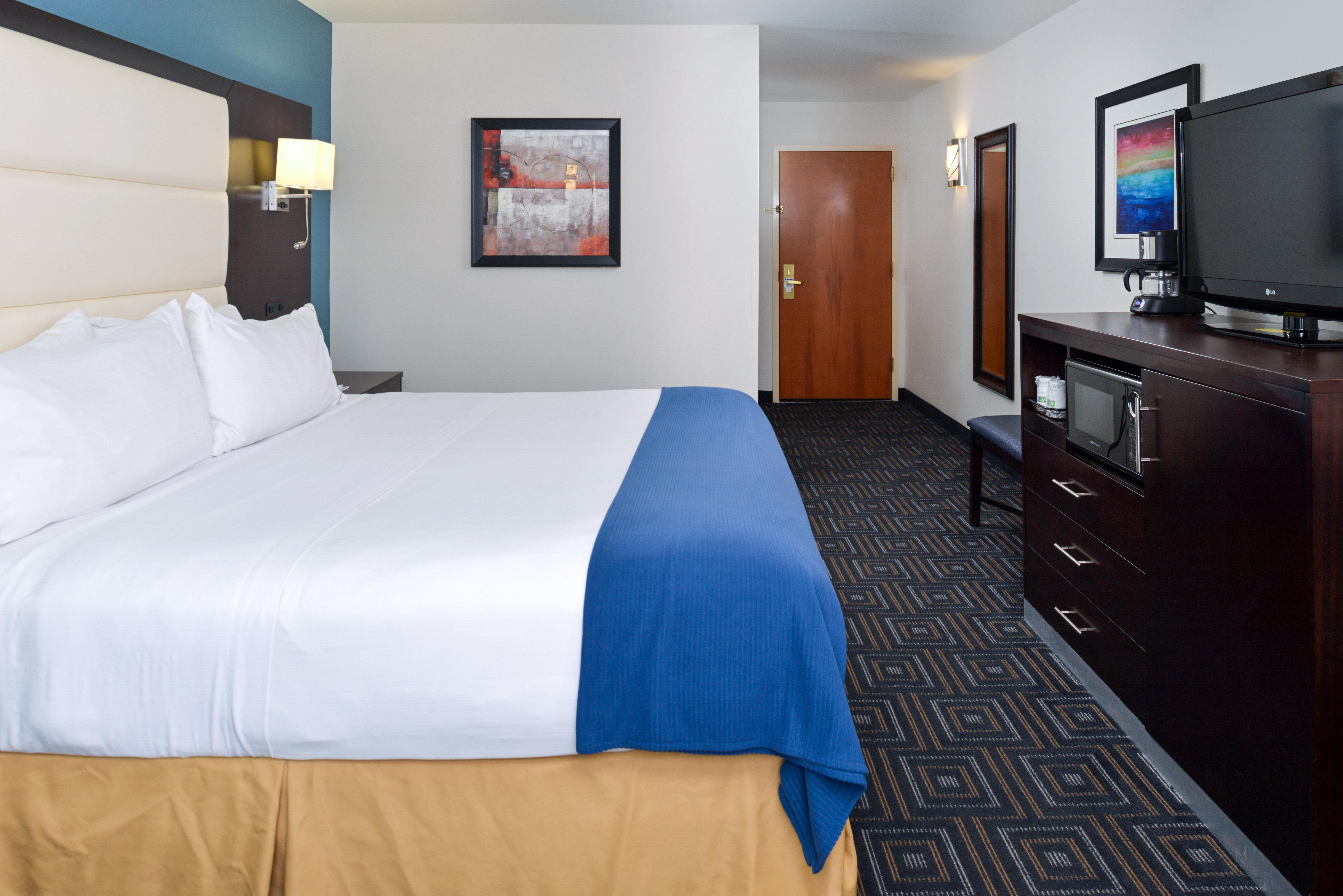 Baymont By Wyndham Bessemer Bagian luar foto