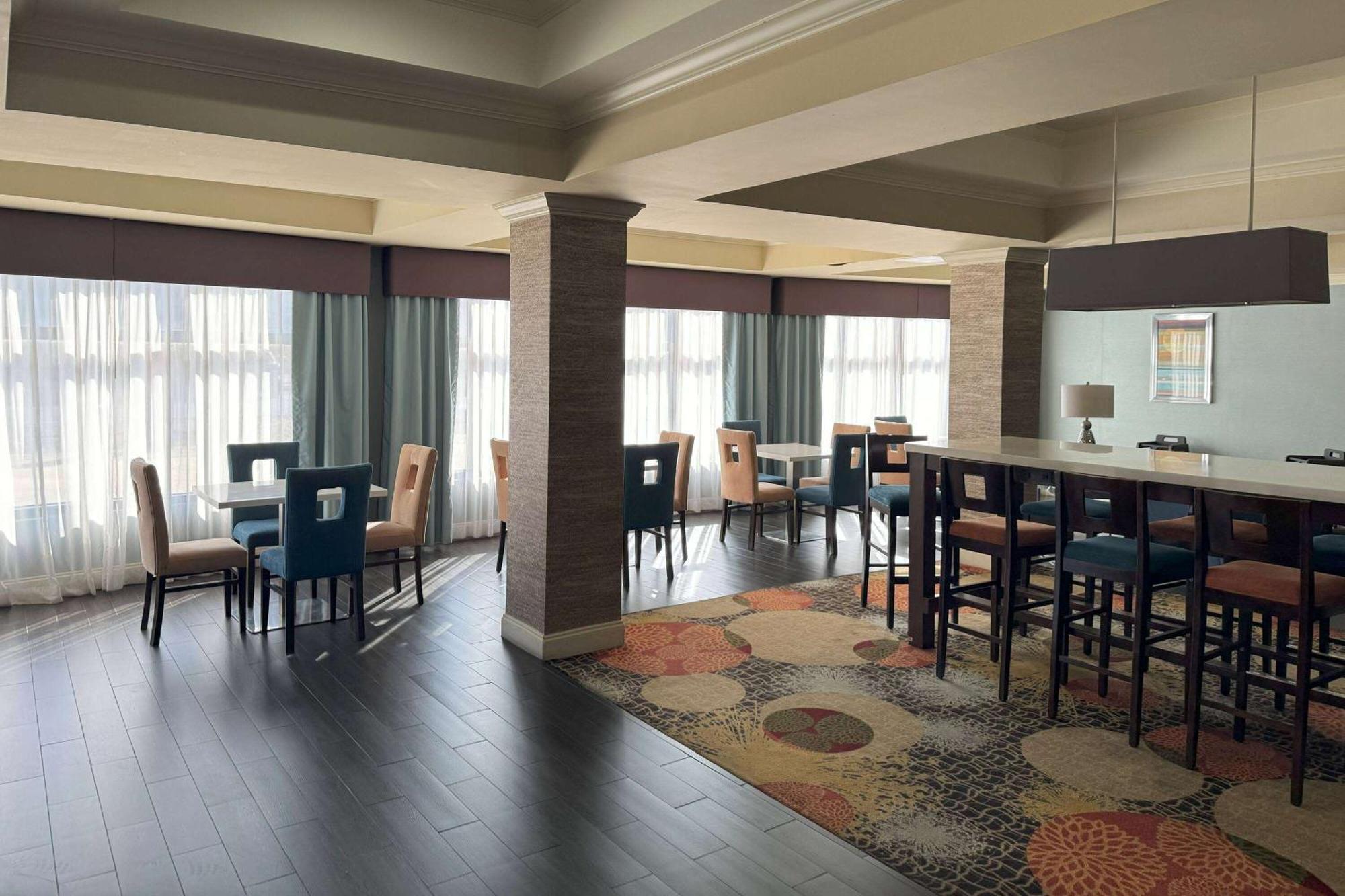 Baymont By Wyndham Bessemer Bagian luar foto