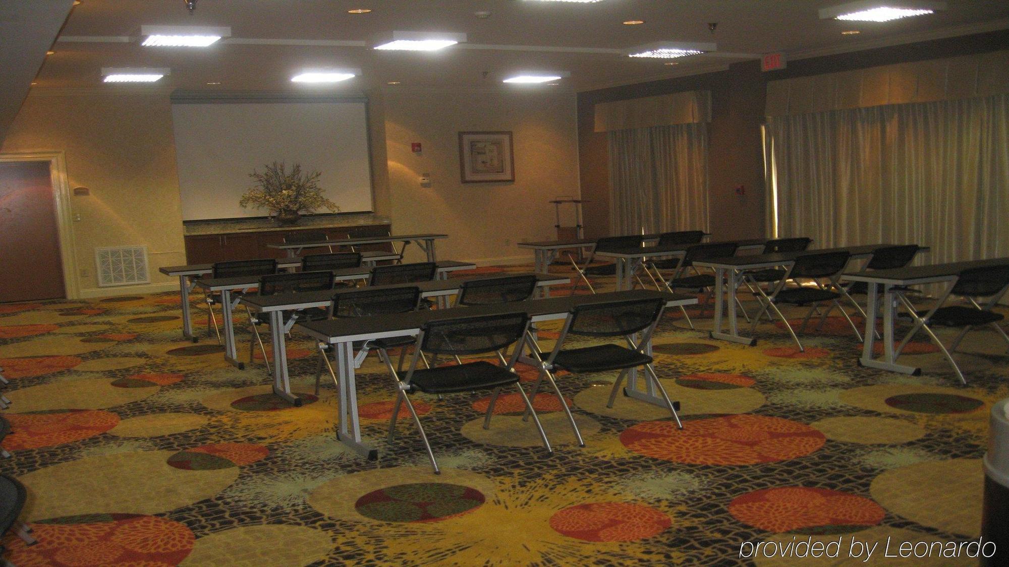 Baymont By Wyndham Bessemer Bagian luar foto