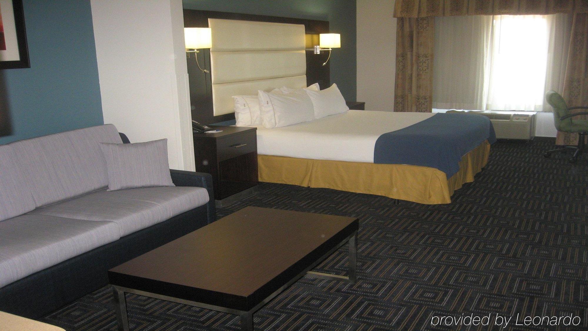 Baymont By Wyndham Bessemer Bagian luar foto