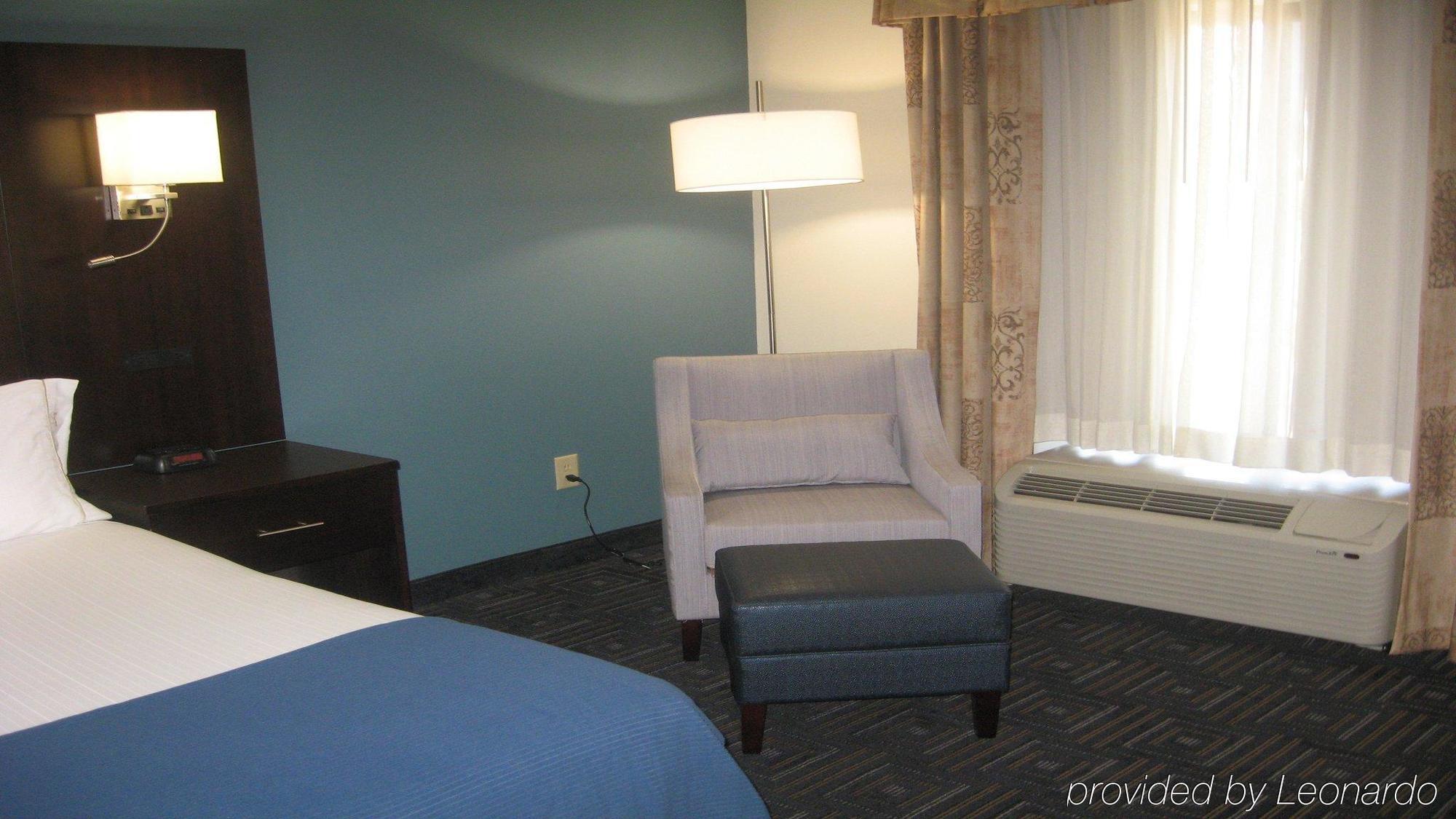 Baymont By Wyndham Bessemer Bagian luar foto