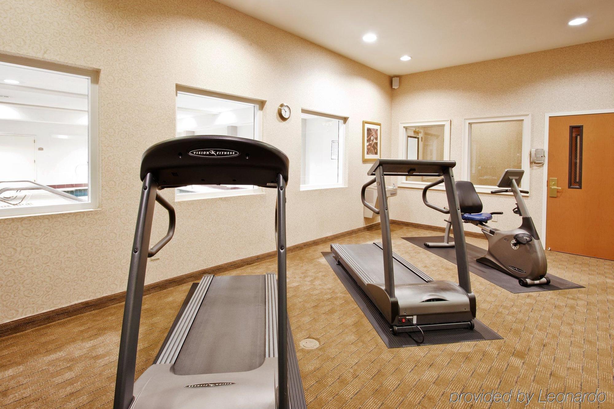 Baymont By Wyndham Bessemer Bagian luar foto