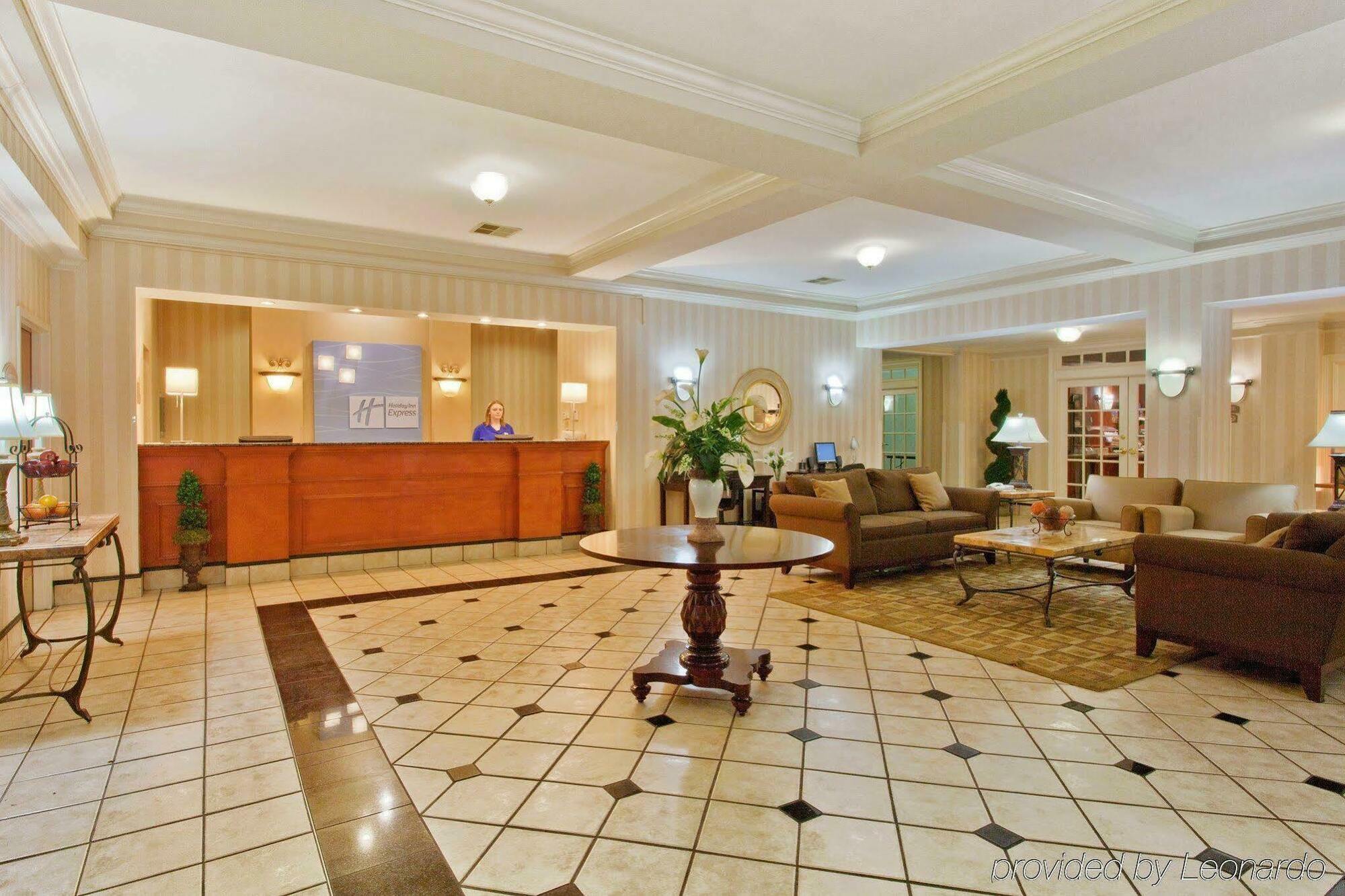 Baymont By Wyndham Bessemer Bagian luar foto