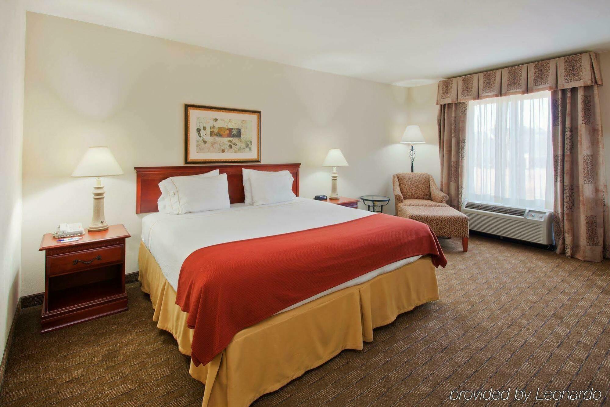 Baymont By Wyndham Bessemer Bagian luar foto